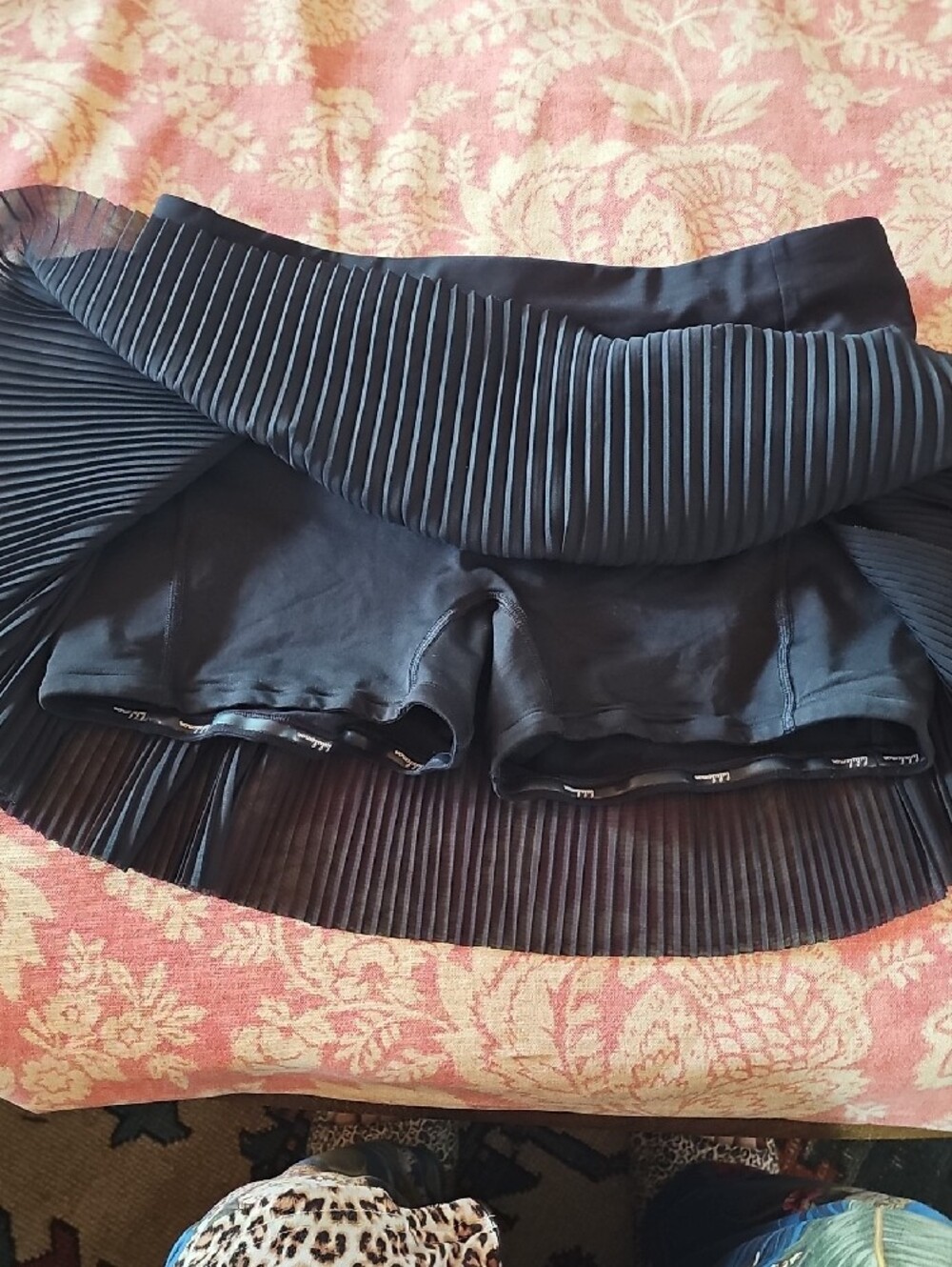 Lululemon Just Pleat It Black Pleated Mini Skort - Women's - Picture 5 of 9